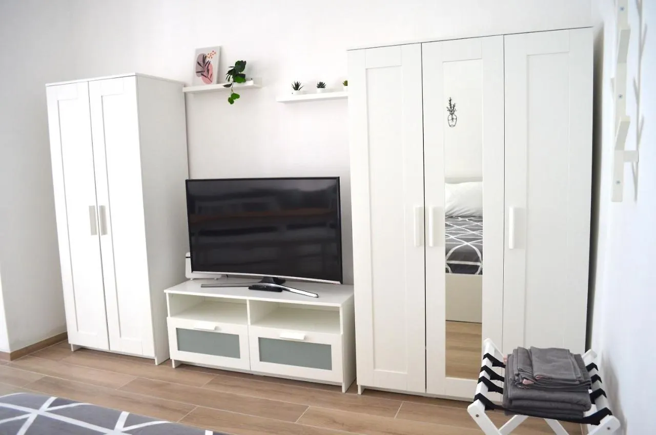 Bed&Coffee Milano Apartment Italy