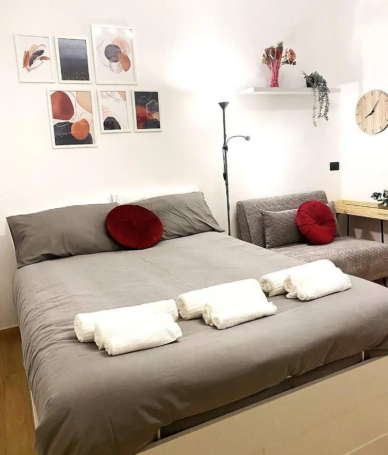 Bed&Coffee Milano Apartment Italy